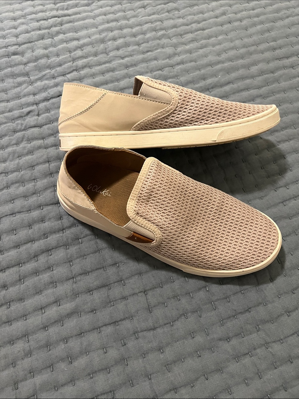 OluKai Women’s slip-On Mesh Loafers - Light Beige